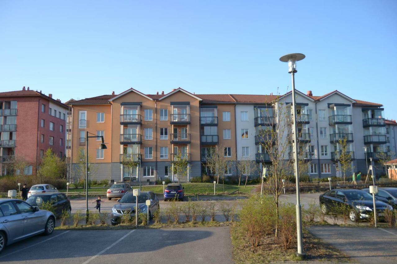 Galaxy Apartments Airport Vanda Exteriör bild