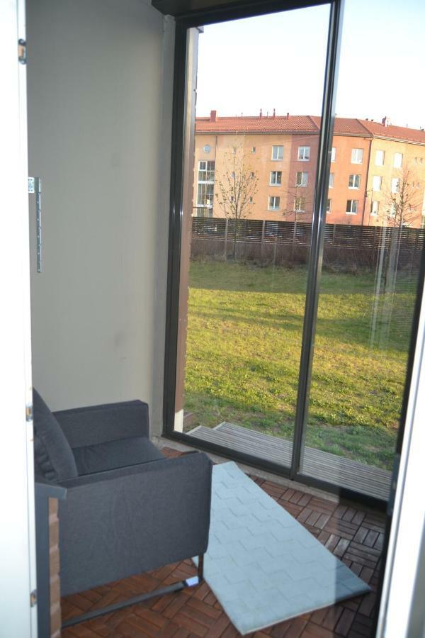 Galaxy Apartments Airport Vanda Exteriör bild